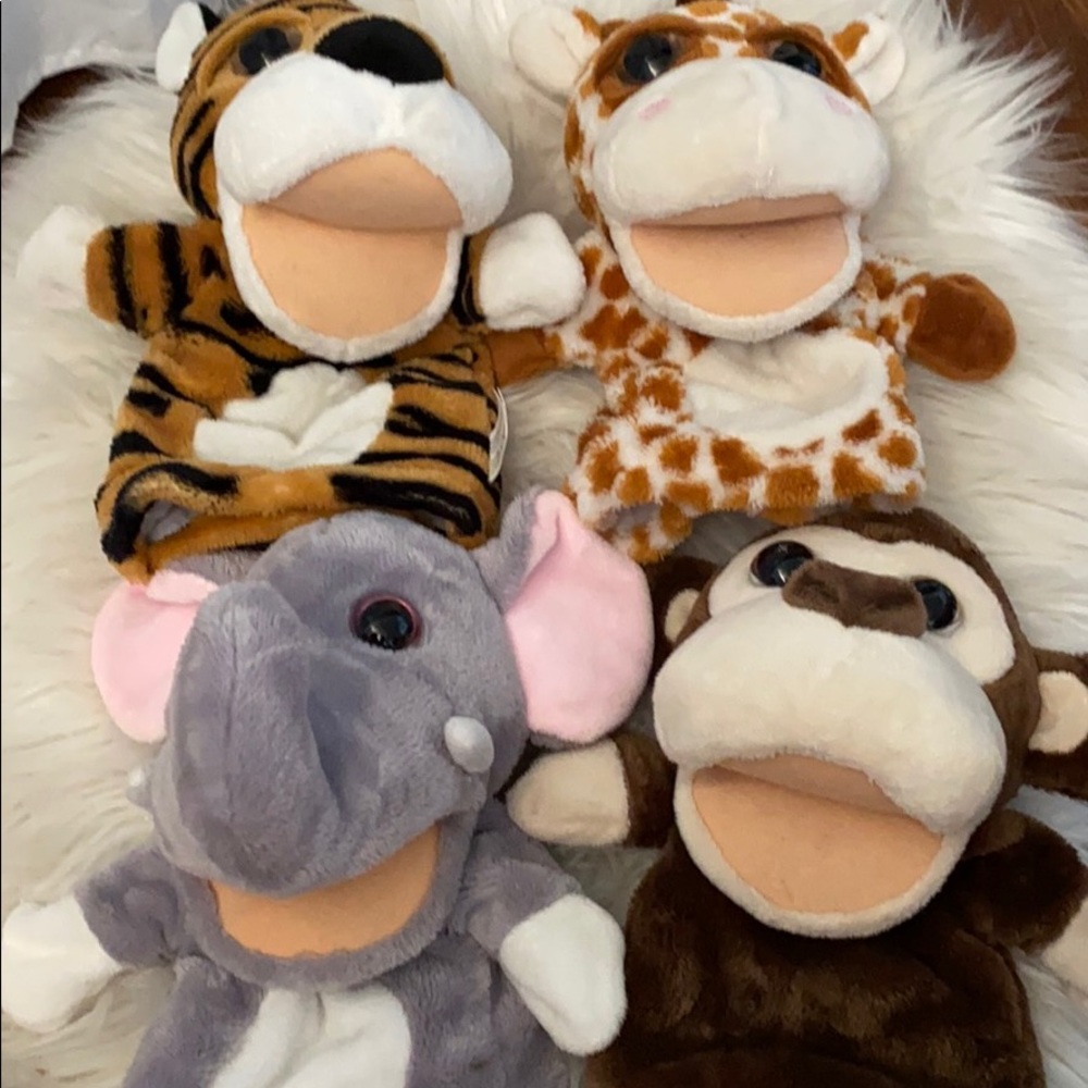 Stuffed animal puppets